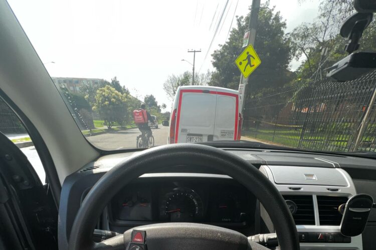 Cerrajería automotriz Llaves con chip Servicios de cerrajería de emergencia Reprogramación de llaves Cerraduras electrónicas para autos Llaves inteligentes para vehículos Reemplazo de llaves automotrices Apertura de coches sin llave